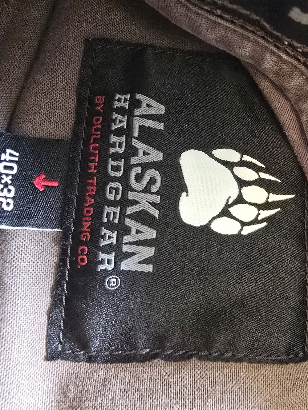 Duluth Trading Co Brown Men’s Cargo Pants with Alaskan Hardgear Patch